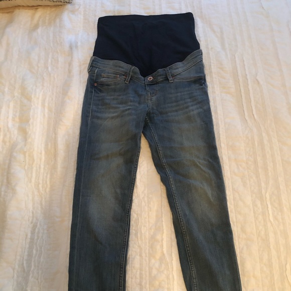 “skinny” maternity jean